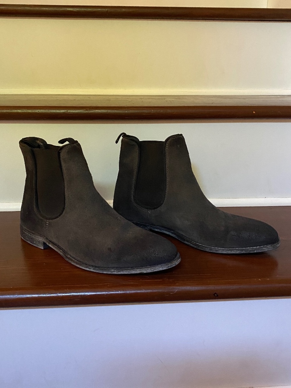 Liebeskind Berlin Women's Charcoal Suede Chelsea Boots Size 8 to 8.5 (EU 39)